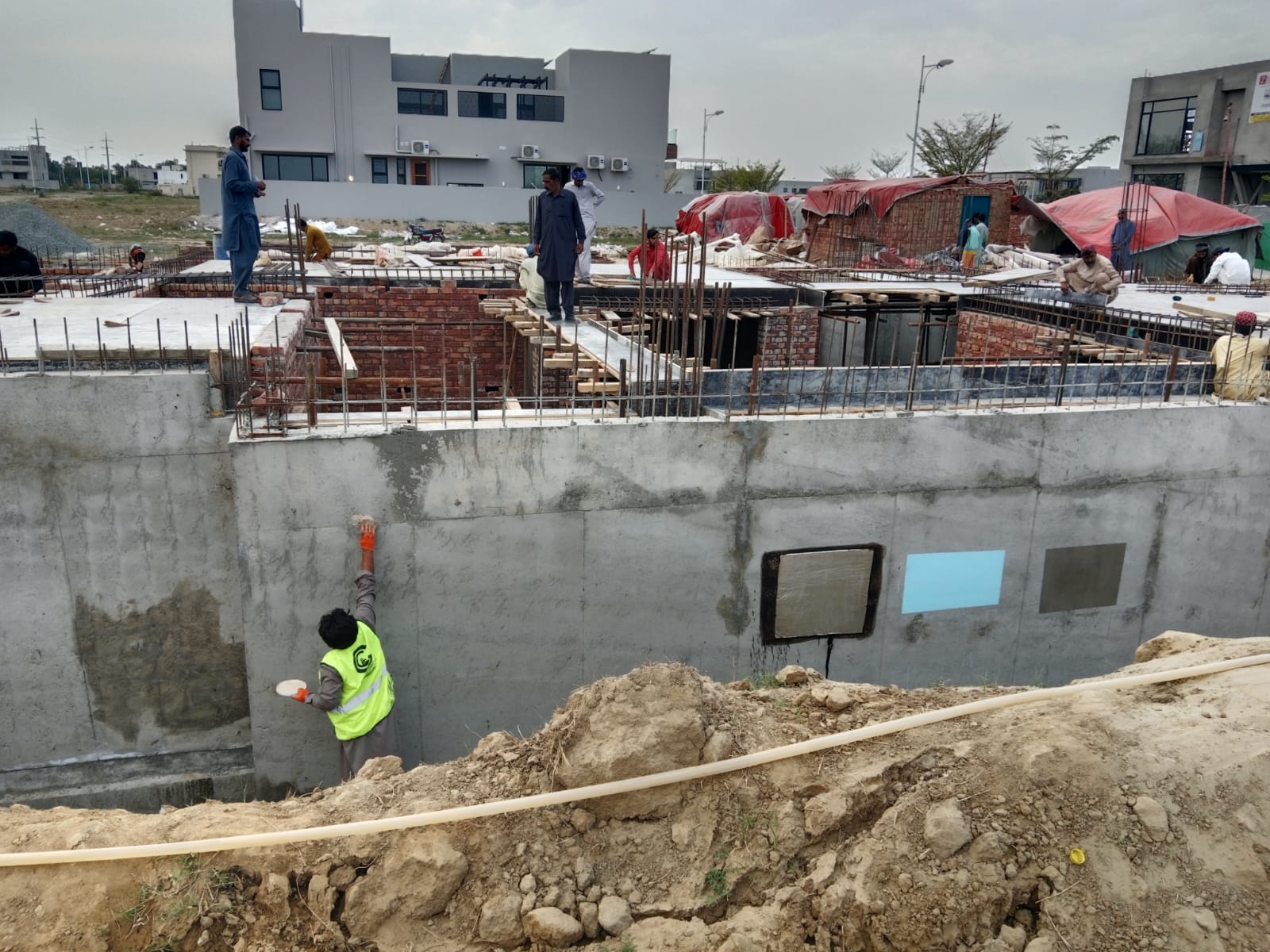 Grey Structure Project 17